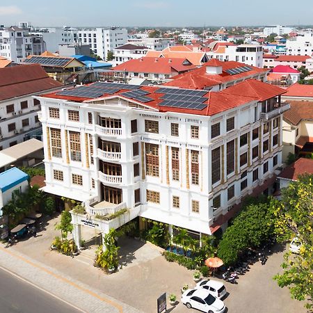 Angkor Land Urban Boutique Hotel Siem Reap Exterior photo