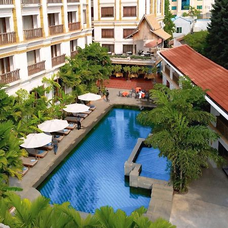 Angkor Land Urban Boutique Hotel Siem Reap Exterior photo